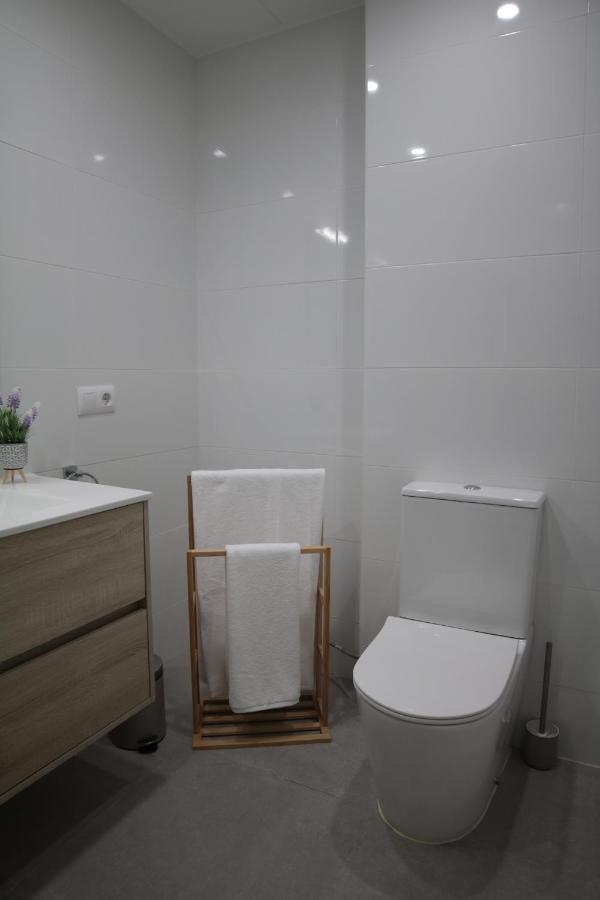 Modern Apartament Al Costat Del Parc De La Devesa Girona Bagian luar foto