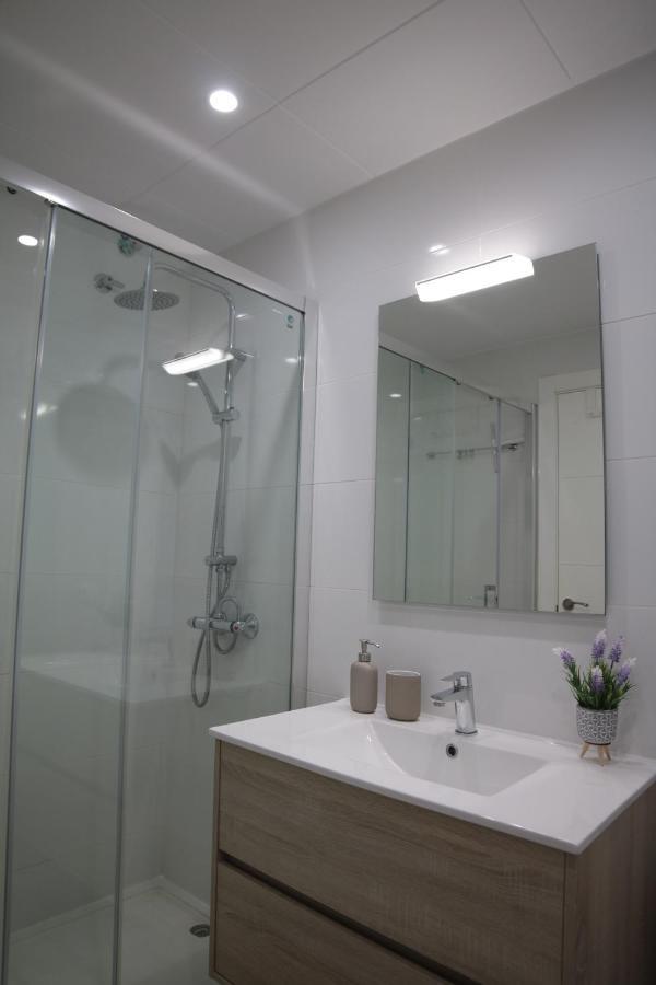 Modern Apartament Al Costat Del Parc De La Devesa Girona Bagian luar foto